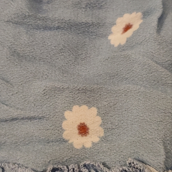 Floral Daisy Skirt - Picture 2 of 5